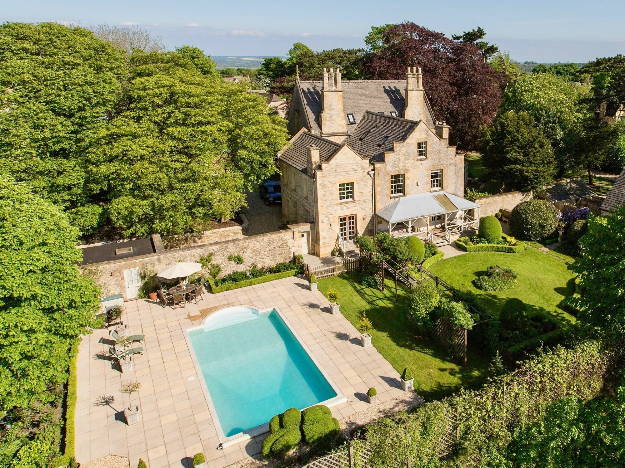 Crestow House Hotel Cheltenham Exterior photo